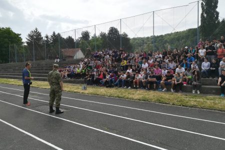 Školski sport: Opštinsko i okružno takmičenje u atletici