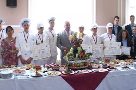 Svečana sala: Prijem učenika Trgovinsko-ugostiteljske škole