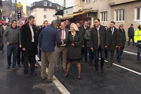 Mihajlovićeva: Gradimo auto-put, ali nismo zaboravili običan život građana Grdelice
