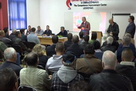 Održana tribina vezana za probleme u zasadima maline