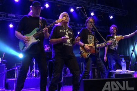 Teodora fest u Lebanu – sinoć je koncert održala pop rok grupa Riblja Čorba