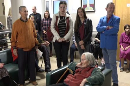 Udruženje MS iz Leskovca uručilo poklone korisnicima Ustanove za odrasle i starije