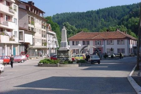 U Ambasadi Japana u Beogradu javno preduzeće ,,Vilin Lug“ iz Crne Trave potpisalo ugovor o donaciji