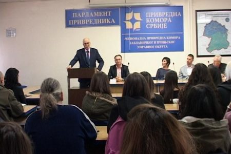 U Regionalnoj privrednoj komori podeljeni sertifikati mladima