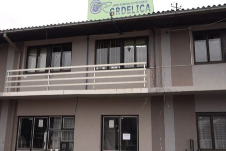JKP Grdelica iz Grdelice već nekoliko godina proizvodi i distribuira cvetni sadni materijal