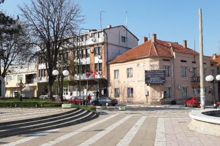 U BOJNIKU 6. JULA SUZBIJANJE LARVI KOMARACA