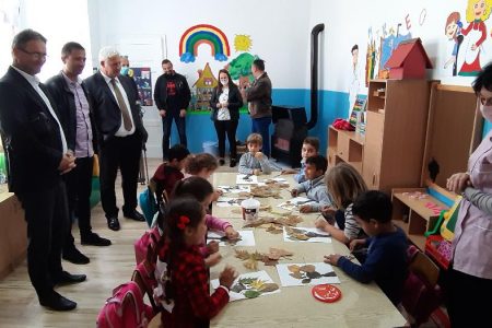 PREDSEDNIK OPŠTINE BOJNIK NEBOJŠA NENADOVIĆ OBIŠAO PREDŠKOLSKU GRUPU U LAPOTINCU
