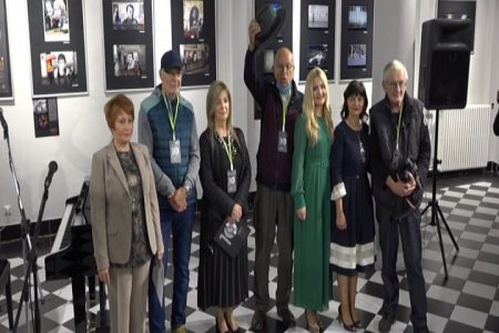 U LESKOVAČKOM KULTURNOM CENTRU SINOĆ OTVOREN 10. SAMIT FOTOGRAFA EX JUGOSLAVIJE