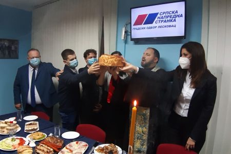 SNS U LESKOVCU OBELEŽIO SLAVU SVETU PETKU