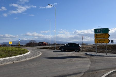 ZAVRŠENI RADOVI NA DEONICI KOJA SPAJA LESKOVAC I VLASOTINCE