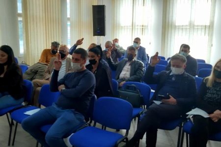 OPŠTINA LEBANE DONELA PRAVILNIK O KORIŠĆENJU I UPOTREBI SLUŽBENIH VOZILA