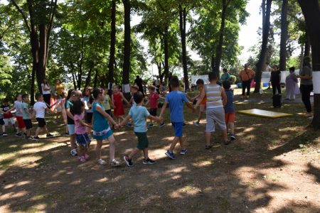 PREDŠKOLSKA USTANOVA „VUKICA MITROVIĆ” ORGANIZOVALA JE DANAS ČAS U PRIRODI