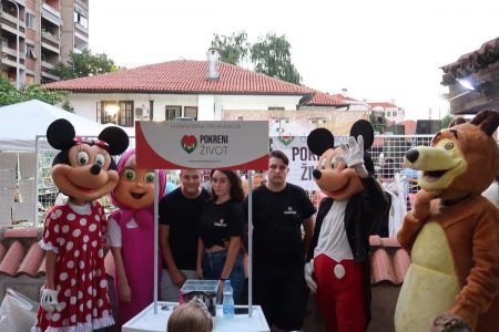 ODRŽAN HUMANITARNI MASKENBAL ZA PORODICU STANKOVIĆ