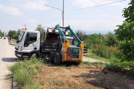 PRED DUHOVSKE ZADUŠNICE DANAS OČIŠĆEN PRILAZ SVETOILIJSKOM GROBLJU