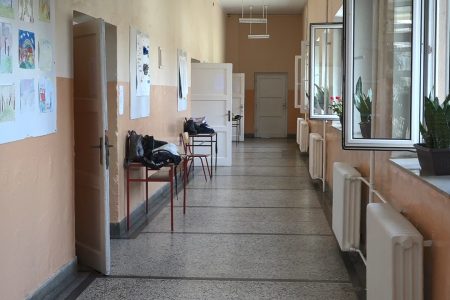 SVRŠENI OSMACI DANAS POLAGALI TEST IZ SRPSKOG JEZIKA