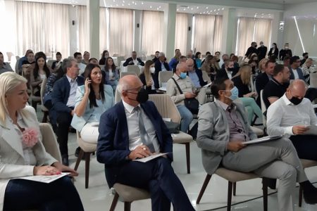 U LESKOVCU ODRŽAN PRVI PRIVREDNI FORUM JUGA SRBIJE POD NAZIVOM „MOJ NASLEDNIK“