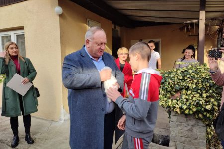 RUKOVODSTVO GRADA LESKOVCA DANAS POSETILO NOVAKA STOJILJKOVIĆA