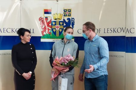DANAS UPRILIČEN PRIJEM ZA RUKOMETNU REPREZENTATIVKU JOVANU STOILJKOVIĆ