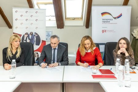 UKLJUČITE SE U BESPLATNE ONLAJN OBUKE NSZ