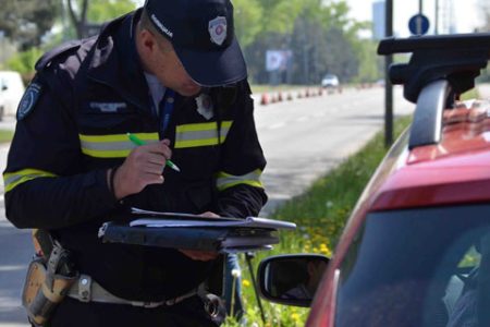 ZADRŽANA DVOJICA VOZAČA KOJI SU VOZILI POD DEJSTVOM PSIHOAKTIVNIH SUPSTANCI