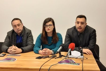 O POLOŽAJU MLADIH I PROBLEMIMA GRAĐANA SA BANKARSKIM SISTEMOM BILO JE REČI NA PRES KONFERENCIJI GG „ZA LESKOVAC ZAJEDNO“