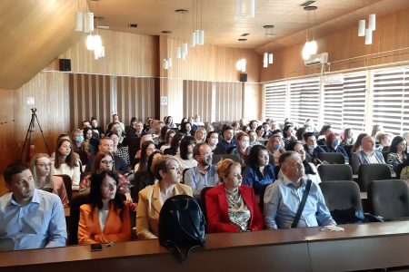 U LESKOVAČKOM DOMU ZDRAVLJA DANAS ODRŽANA CENTRALNA DRŽAVNA PROSLAVA MEĐUNARODNOG DANA MEDICINSKIH SESTARA I TEHNIČARA
