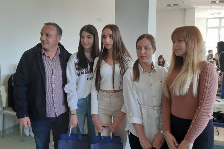 NA VISOKOJ POSLOVNOJ ŠKOLI U LESKOVCU ODRŽANO TAKMIČENJE „ZNAMENITE LIČNOSTI NA SRPSKIM NOVČANICAMA“