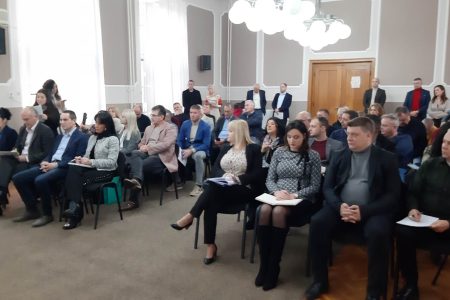 GRADONAČELNIK LESKOVCA ORGANIZOVAO DANAS DAN OTVORENIH VRATA ZA PRIVREDNIKE