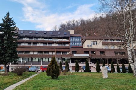 REPUBLIČKI FOND ZA PENZIJSKO OSIGURANJE RASPISAO JE KONKURS ZA BORAVAK SVOJIH KORISNIKA U BANJAMA SRBIJE