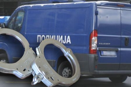 UHAPŠENI ZBOG NASILNIČKOG PONAŠANJA