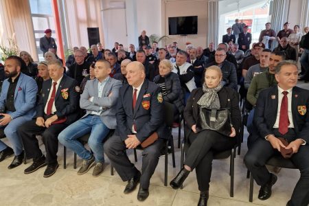 U LEBANU DANAS ODRŽANA SVEČANA AKADEMIJA NA KOJOJ JE EVOCIRANA USPOMENA NA 30 GODINA POSTOJANJA 72. SPECIJALNE BRIGADE