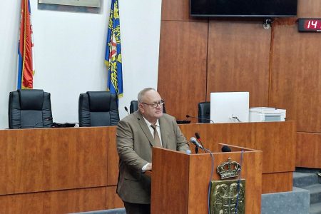 GRADONAČELNIK LESKOVCA GORAN CVETANOVIĆ PREDSTAVIO REZULTATE SVOG RADA ZA PROTEKLE 2 DECENIJE OD KAKO JE U POLITICI