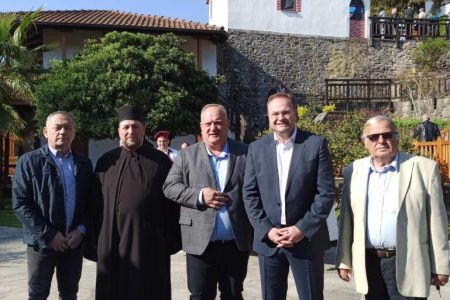 DELEGACIJA GRADA LESKOVCA NA ČELU SA GRADONAČELNIKOM GORANOM CVETANOVIĆEM NALAZI SE U POSETI MANASTIRU KAKOVO I OPŠTINI JERISOS U GRČKOJ