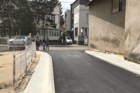 ZAVRŠENI SU RADOVI NA IZGRADNJI GRADSKE SAOBRAĆAJNICE KOJA JE VEZA ULICA ĐORĐA LEŠNJAKA I BRANISLAVA NUŠIĆA