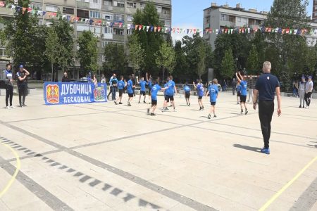NA GRADSKOM TRGU ODRŽAN DAN RUKOMETA
