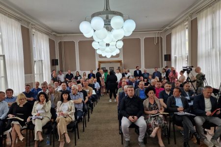 GRADONAČELNIK GORAN CVETANOVIĆ DANAS JE ODRŽAO SASTANAK SA PRIVREDNICIMA