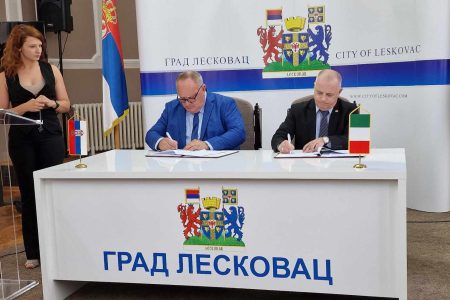 GRAD LESKOVAC I KOMPANIJA AUNDE POTPISALI UGOVOR O ZAKUPU POSLOVNOG PROSTORA