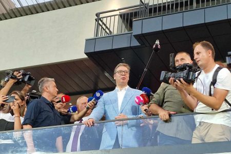 PREDSEDNIK VUČIĆ SUTRA U LESKOVCU, BOLNICI ĆE BITI URUČEN MAMOGRAF I OTVARA SE FABRIKA AUNDE