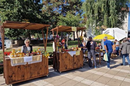 U BOJNIKU ODRŽAN ČETVRTI SAJAM MEDA