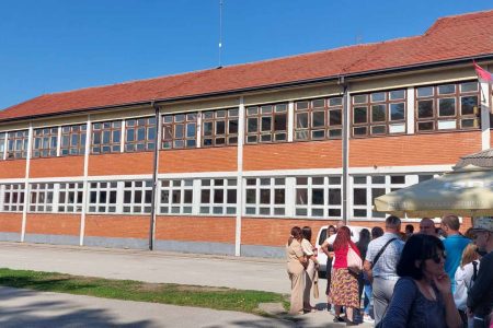 SREDNJA ŠKOLA U VUČJU OBELEŽILA 59 GODINA POSTOJANJA