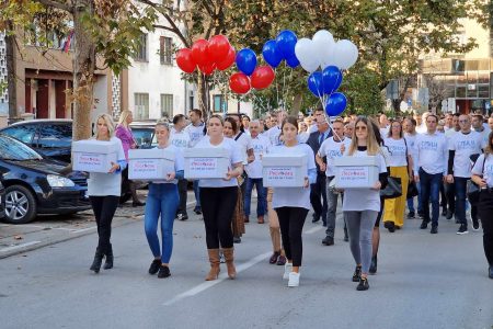GRADSKI ODBOR SNS-a U LESKOVCU PREDAO DANAS SVOJU LISTU „ALEKSANDAR VUČIĆ – LESKOVAC NE SME DA STANE“