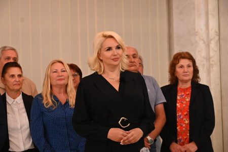 DARIJA KISIĆ RAZGOVARALA SA GRAĐANIMA SURČINA