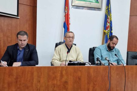 GRADSKA IZBORNA KOMISIJA DODELILA MANDATE NOVIM ODBORNICIMA SKUPŠTINE GRADA LESKOVCA