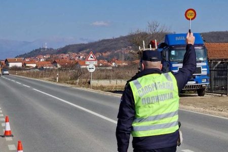SAOBRAĆAJNA POLICIJA U LESKOVCU OD 16. DO 22. DECEMBRA OTKRILA 528 SAOBRAĆAJNIH PREKRŠAJA