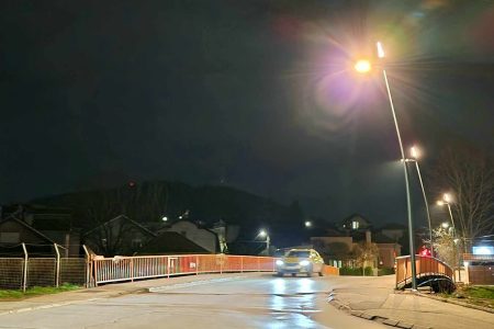 OSVETLJEN MOST U ULICI DOKTORA JOVANA KAŠIKOVIĆA