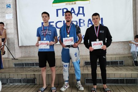 ODRŽANO OPŠTINSKO I OKRUŽNO TAKMIČENJE U PLIVANJU