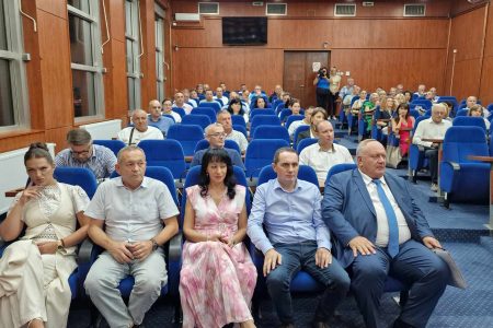 GRADONAČELNIK GORAN CVETANOVIĆ ODRŽAO TRADICIONALNI SASTANAK SA DIREKTORIMA ŠKOLA NA POČETKU NOVE ŠKOLSKE GODINE