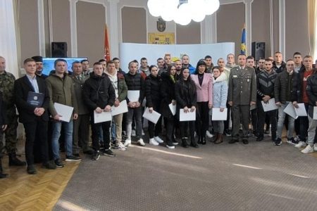 URUČENO 36 UGOVORA ZA DOBROVOLJNO SLUŽENJE VOJNOG ROKA