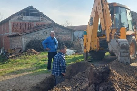 RADOVI NA IZGRADNJI SEKUNDARNE VODOVODNE MREŽE U GORNJOJ JAJINI