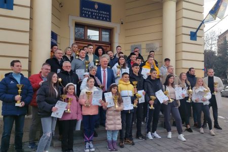 U SVEČANOJ SALI GRADA DANAS SU DODELJENE SPORTSKE NAGRADE